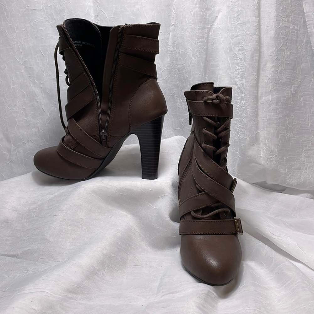 Pre-loved Dolce by Mojo Moxy Faux Leather Brown Booties - Size 6 1/2
